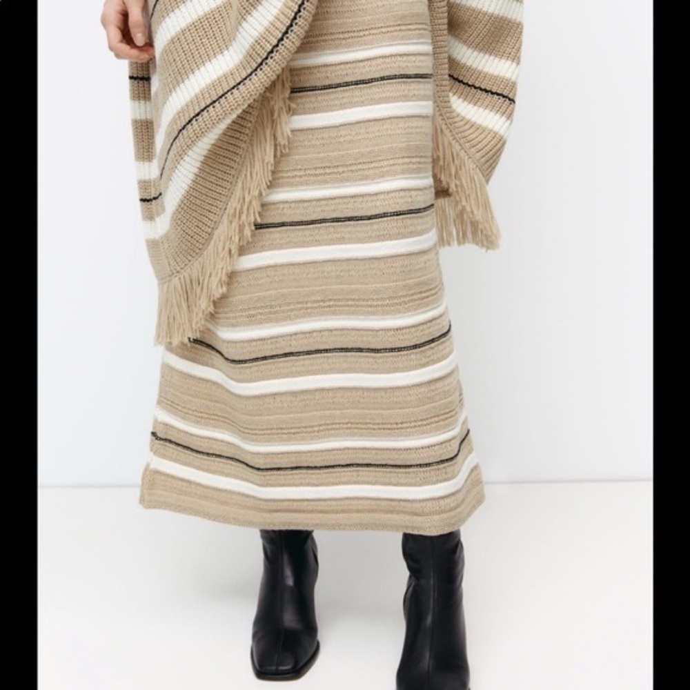 New Zara Striped Knit Tan Cream Skirt Medium 3597/153 Bloggers Fav